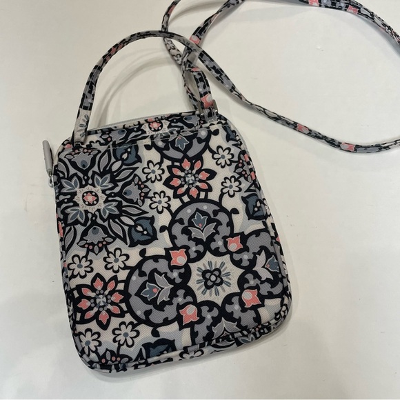 Vera Bradley Gray and Pink Floral Crossbody Bag adjustable strap. Pre-owned - Picture 4 of 7